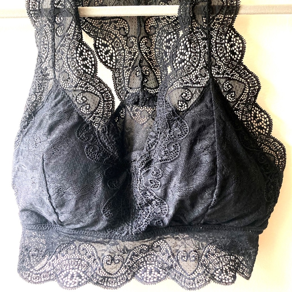 Black lace bralette size Large